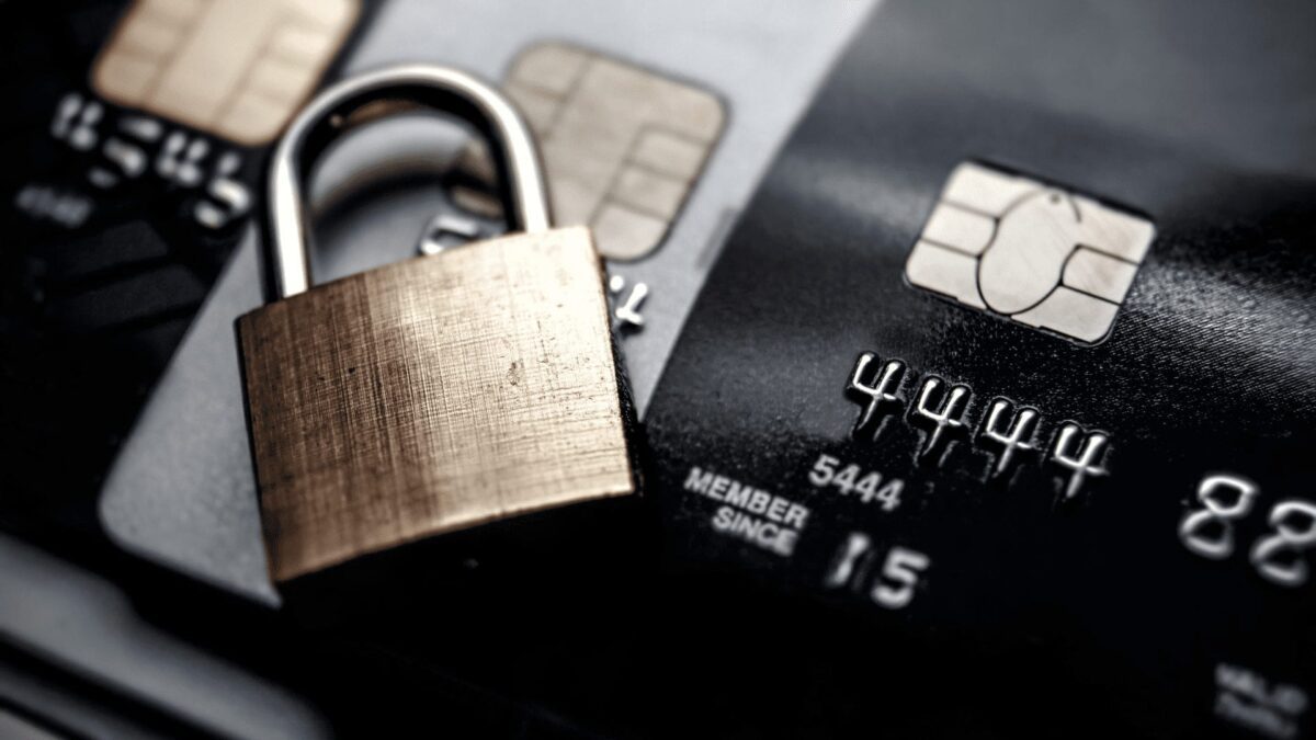 secure credit card with lock